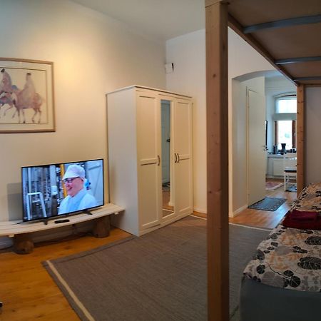 A Lovely Apartment Near Railway Station And Arena. 坦佩雷 外观 照片