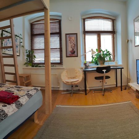 A Lovely Apartment Near Railway Station And Arena. 坦佩雷 外观 照片
