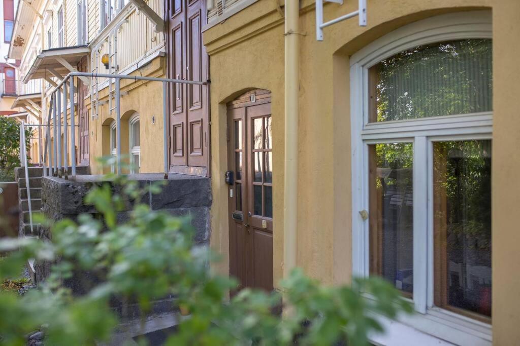A Lovely Apartment Near Railway Station And Arena. 坦佩雷 外观 照片