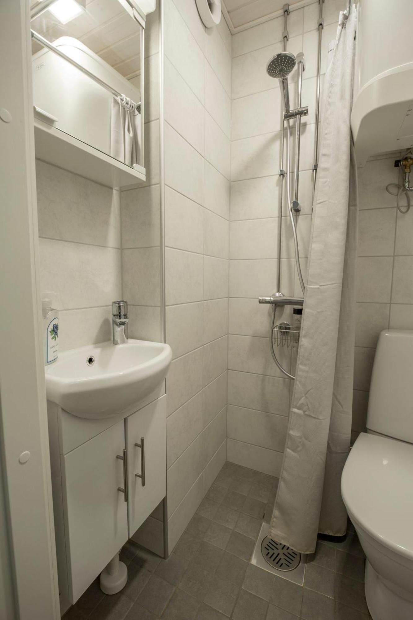 A Lovely Apartment Near Railway Station And Arena. 坦佩雷 外观 照片